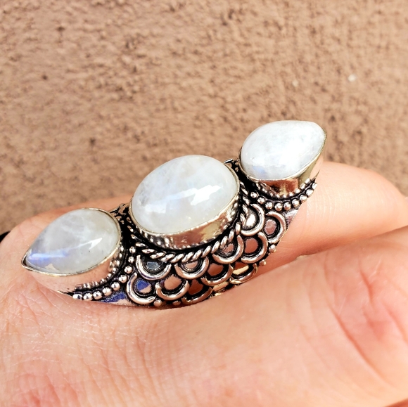 New Rainbow Moonstone 925 Silver Statement Ring. - Picture 2 of 16